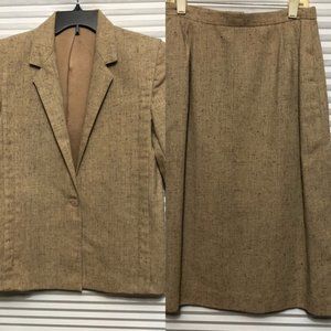 Michelle Stuart Women’s size:8- (2piece su…